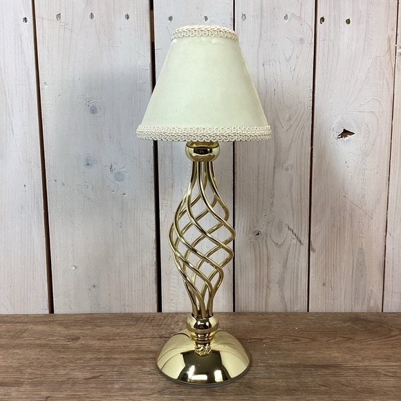 PartyLite Grand Paragon Tealight Lamp with Metal Ivory Velvet Shade - Picture 1 of 12